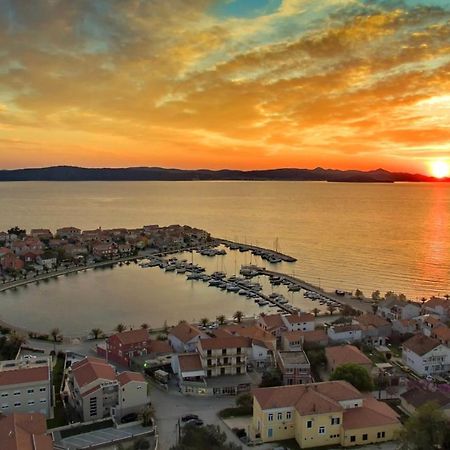 Apartments And Rooms By The Sea Bibinje, Zadar - 6199 المظهر الخارجي الصورة