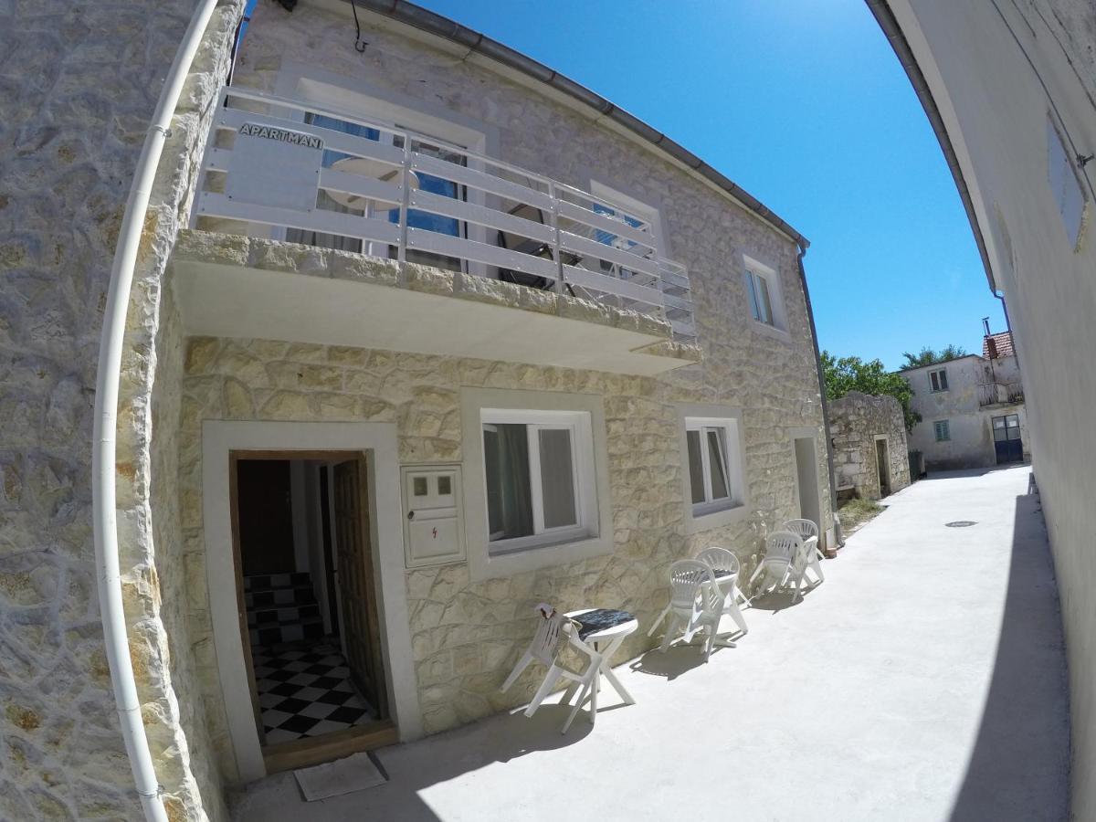 Apartments And Rooms By The Sea Bibinje, Zadar - 6199 المظهر الخارجي الصورة