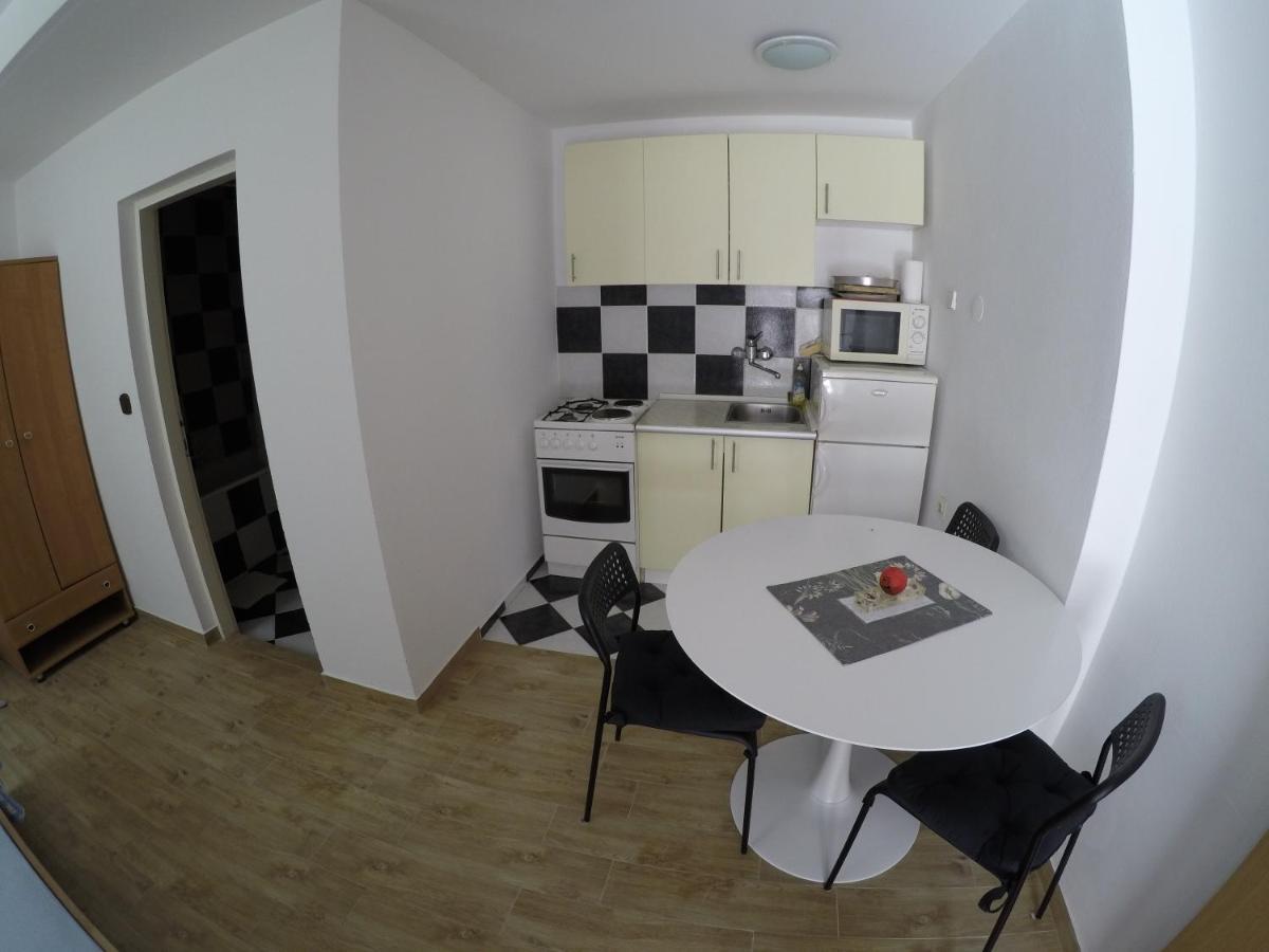 Apartments And Rooms By The Sea Bibinje, Zadar - 6199 المظهر الخارجي الصورة