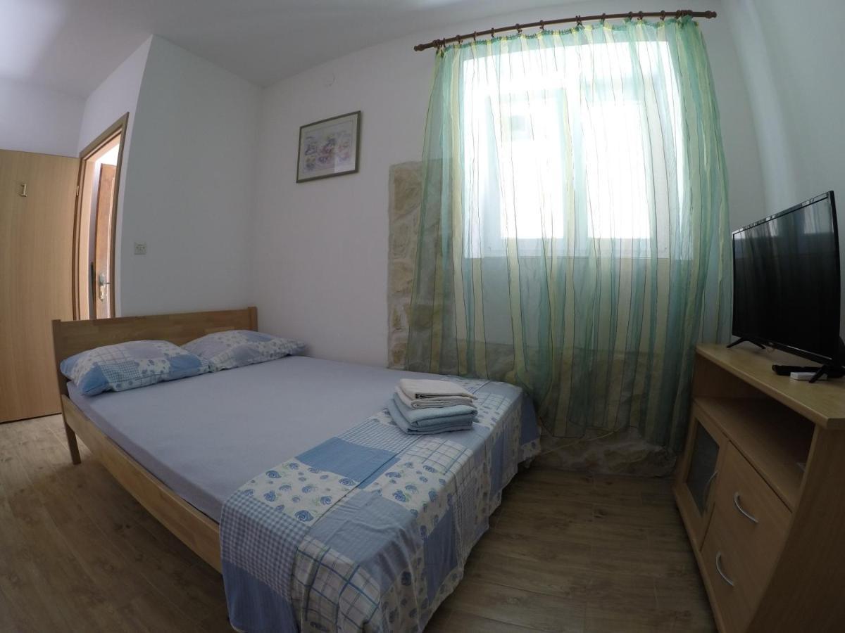 Apartments And Rooms By The Sea Bibinje, Zadar - 6199 المظهر الخارجي الصورة
