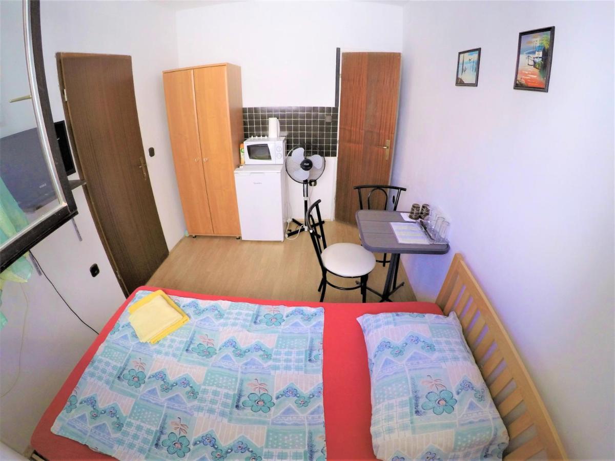 Apartments And Rooms By The Sea Bibinje, Zadar - 6199 المظهر الخارجي الصورة